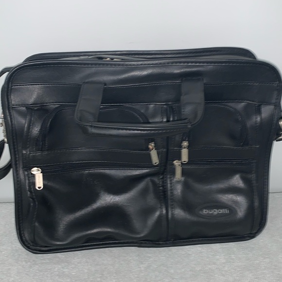 Bugatti Other - EUC Bugatti Leather Breifcase. Very clean all zippers work. Tons of pockets